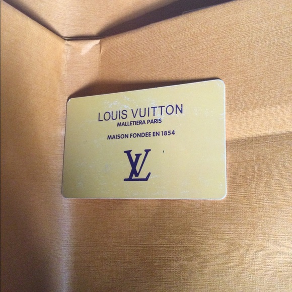 Meet your Posher, Silviya - Picture 3 of 3